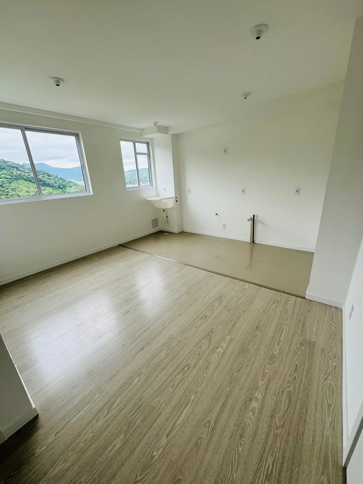 Apartamento à venda com 2 quartos, 58m² - Foto 3