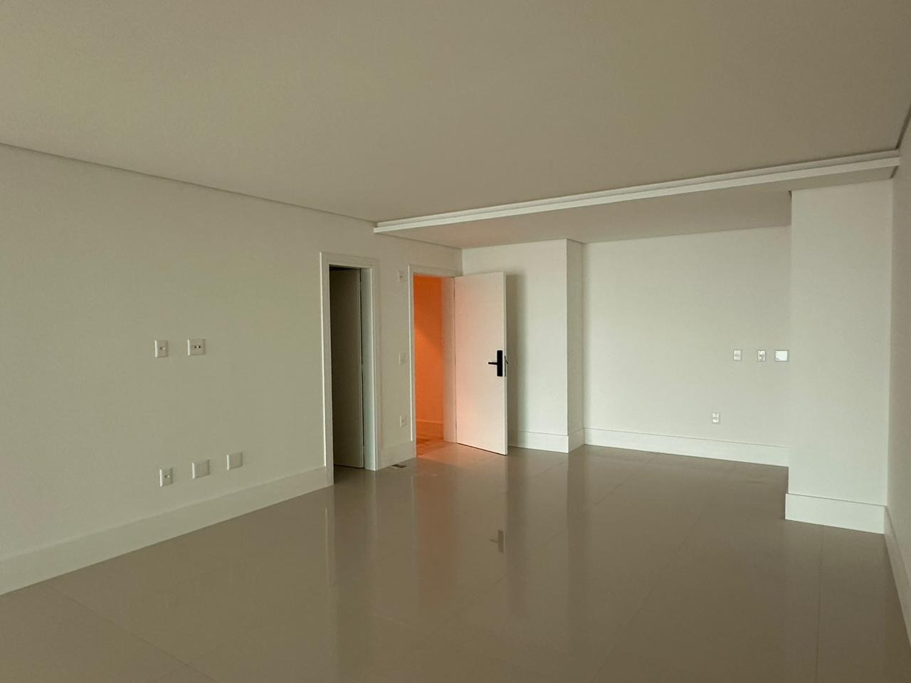 Apartamento à venda com 3 quartos, 150m² - Foto 10