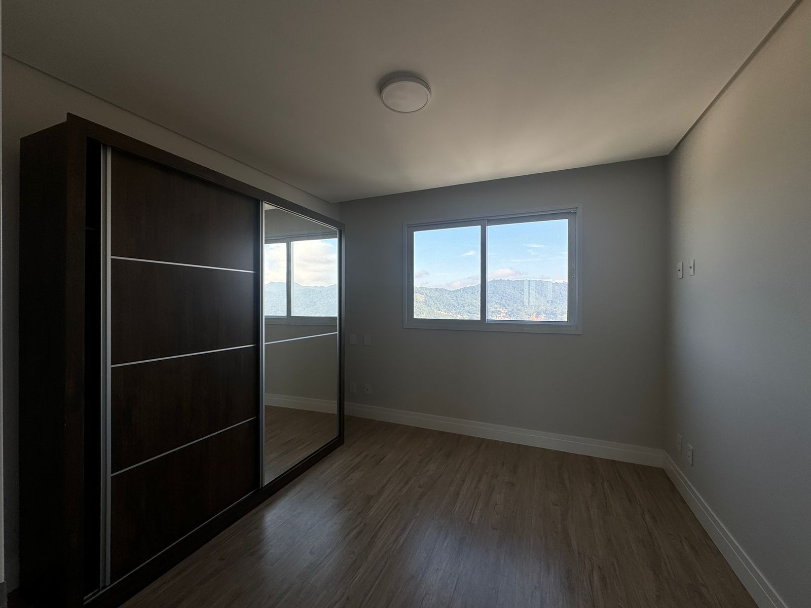 Apartamento para alugar com 4 quartos, 129m² - Foto 11