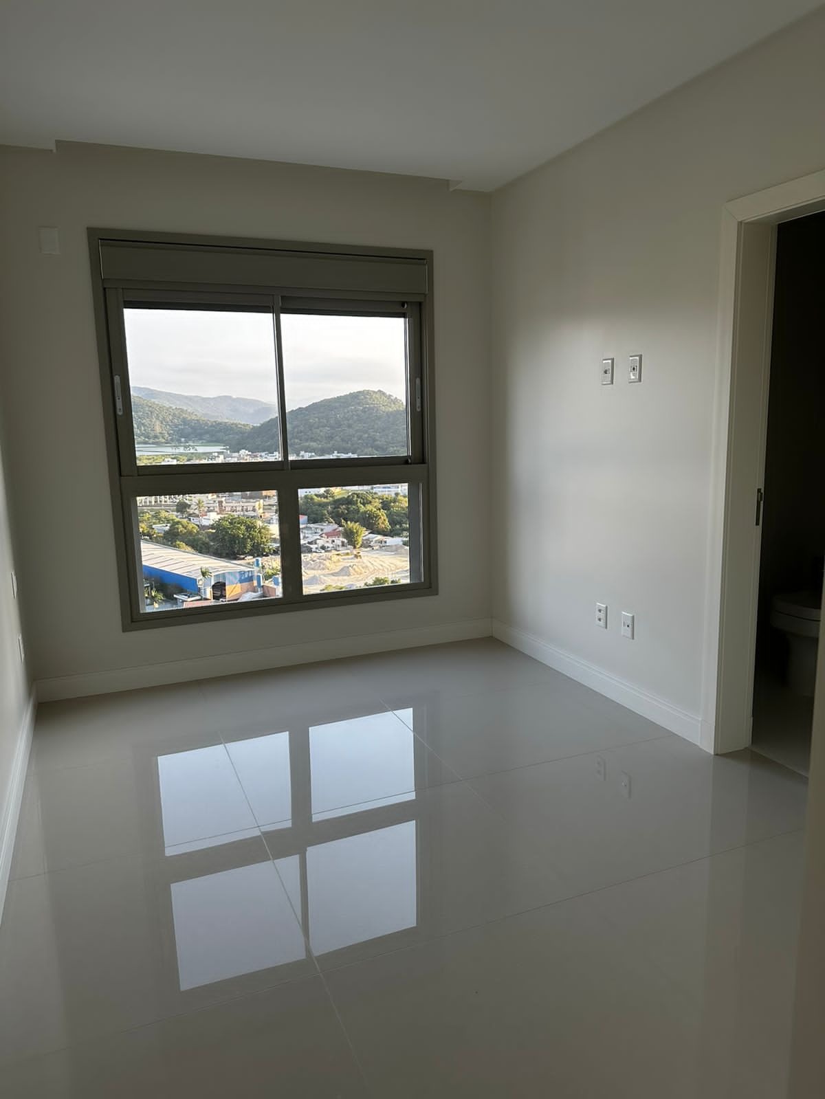 Apartamento à venda com 4 quartos, 160m² - Foto 11