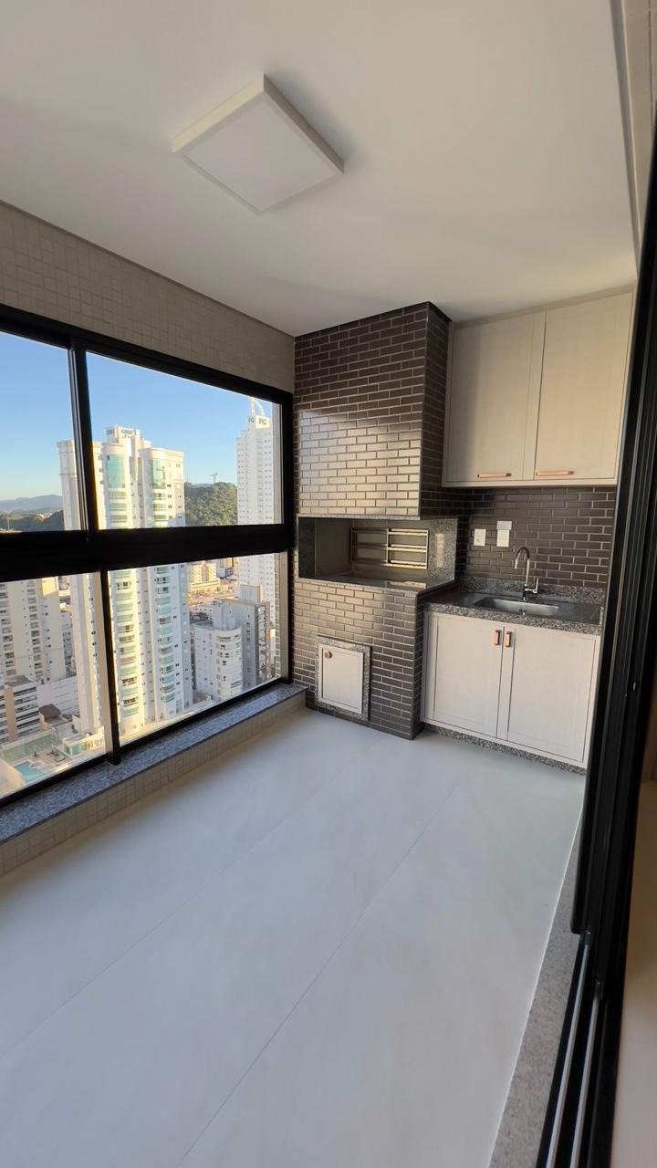 Apartamento à venda com 4 quartos, 136m² - Foto 4