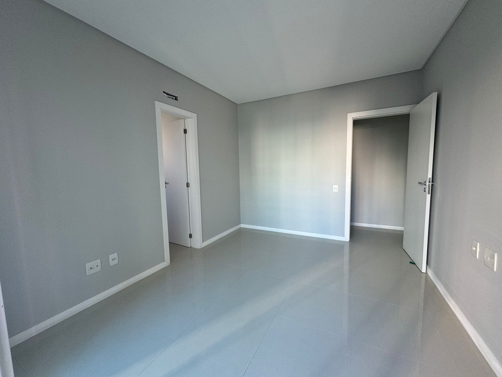 Apartamento à venda com 3 quartos, 168m² - Foto 29