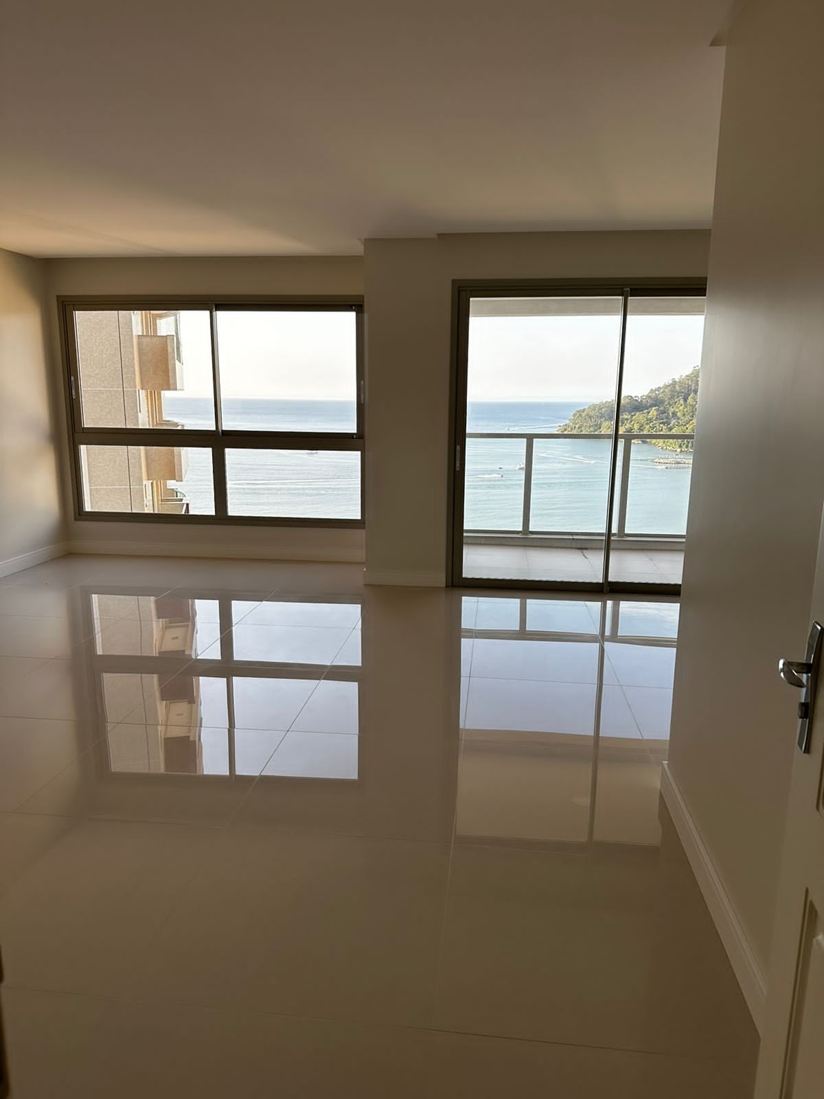 Apartamento à venda com 4 quartos, 160m² - Foto 4