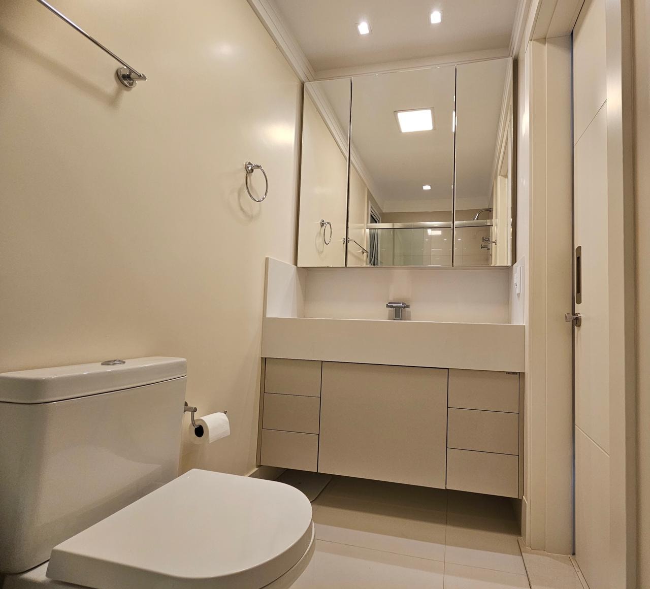 Apartamento à venda com 3 quartos, 114m² - Foto 12