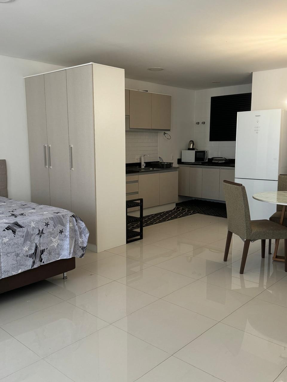 Apartamento para alugar com 1 quarto, 57m² - Foto 5