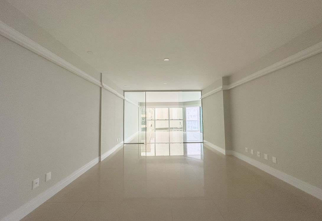 Apartamento à venda com 3 quartos, 142m² - Foto 27