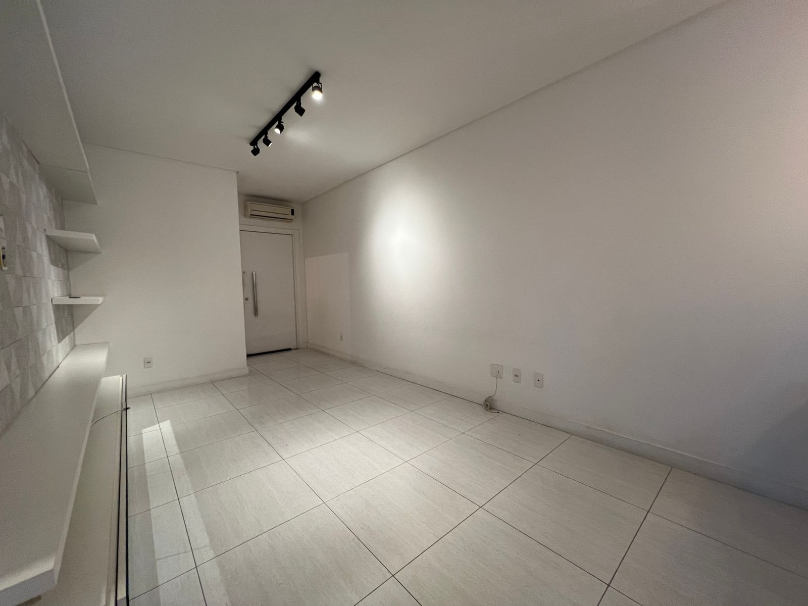 Apartamento à venda com 2 quartos, 100m² - Foto 7