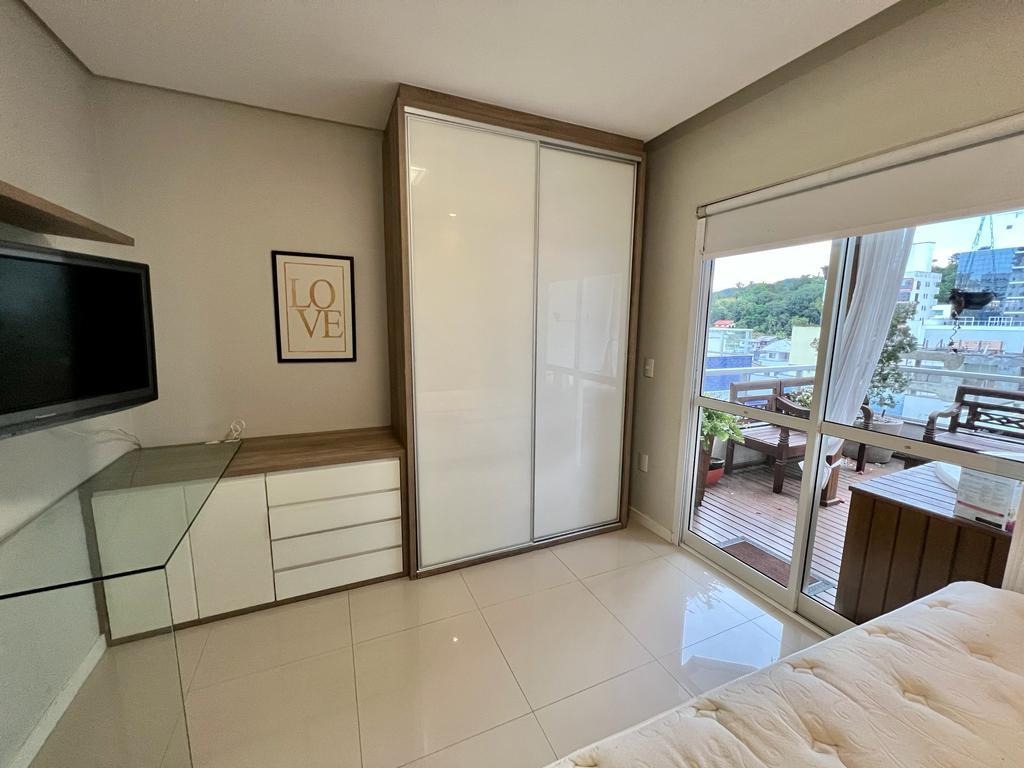 Apartamento à venda com 3 quartos, 118m² - Foto 8