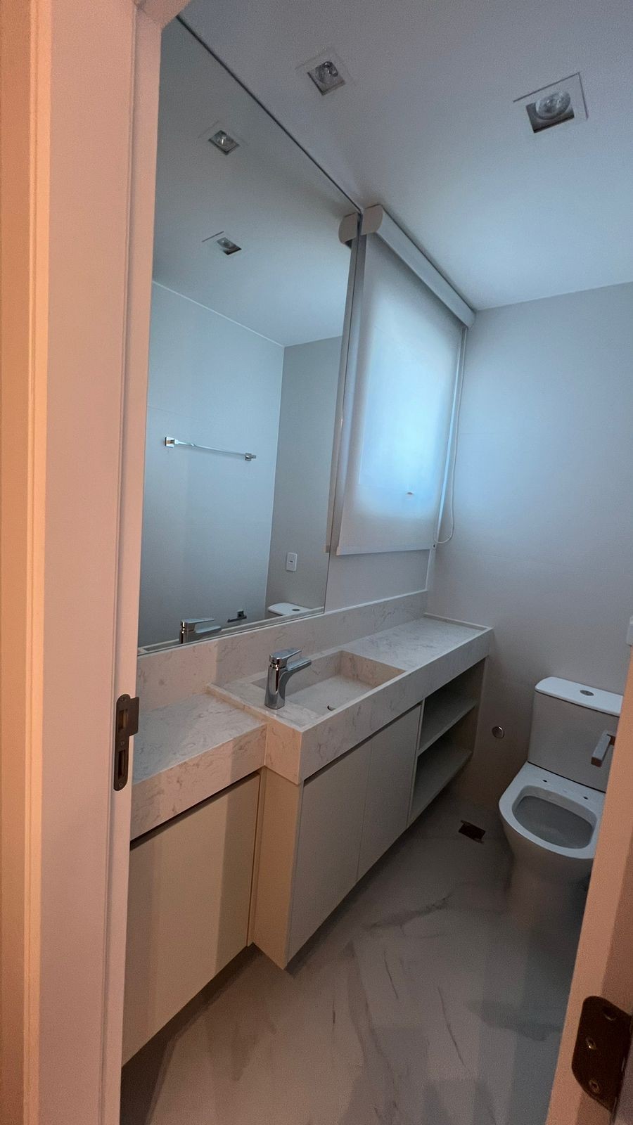 Apartamento à venda com 4 quartos, 150m² - Foto 4