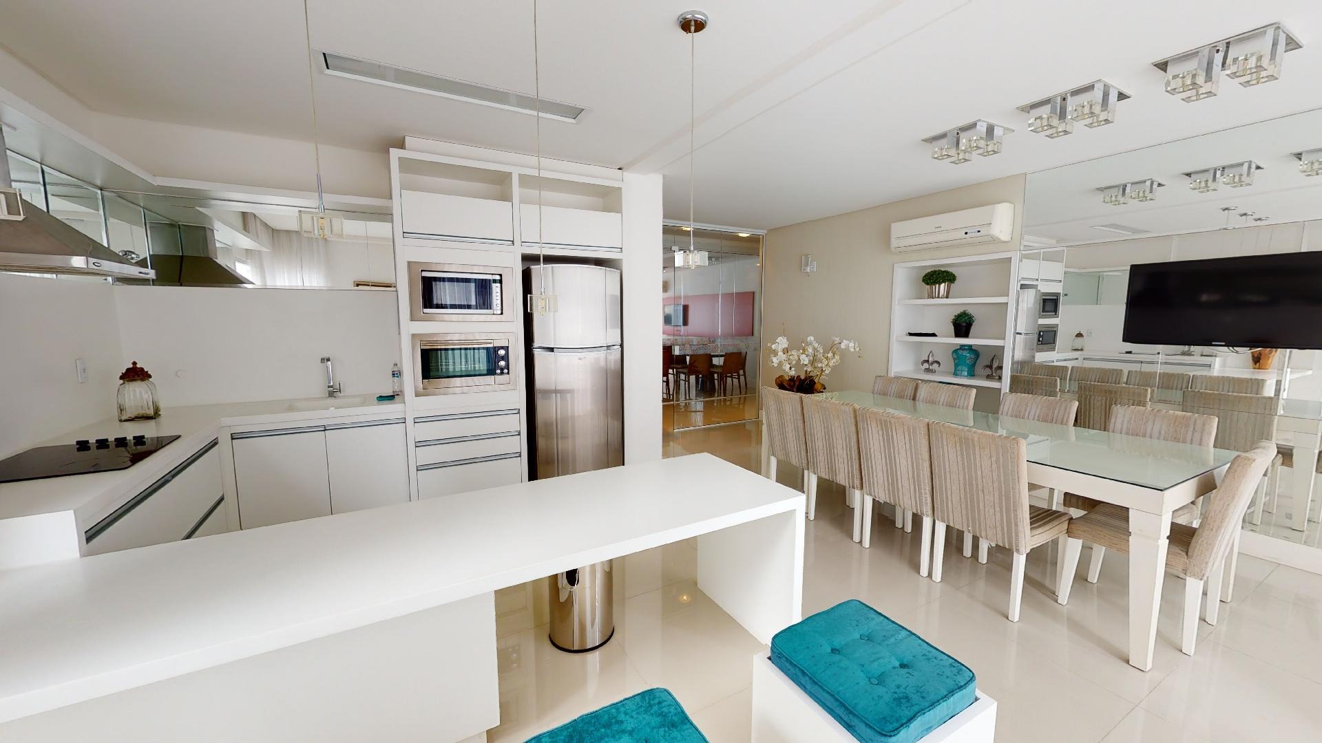 Apartamento à venda com 3 quartos, 134m² - Foto 9