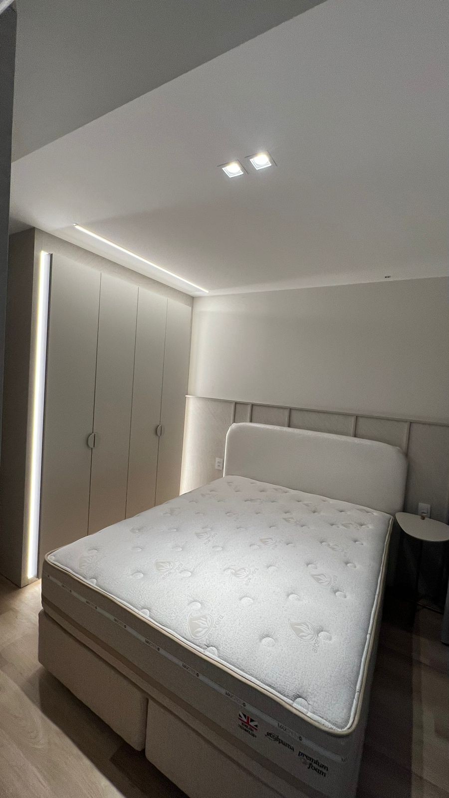 Apartamento à venda com 4 quartos, 150m² - Foto 3