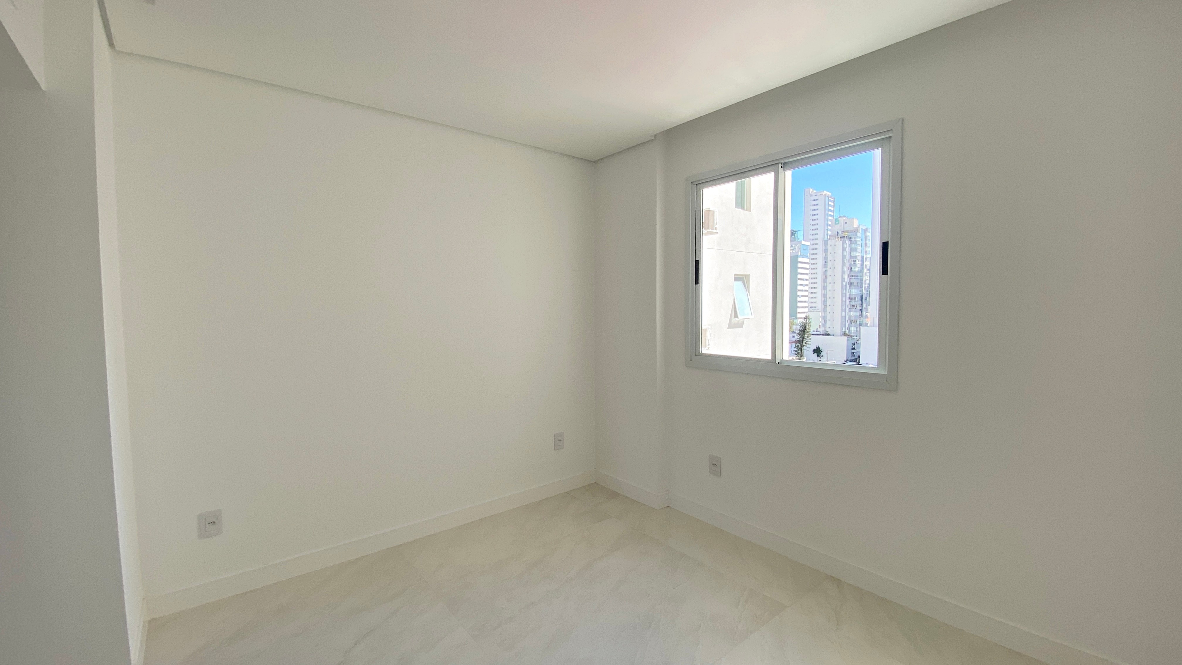 Apartamento à venda com 3 quartos, 145m² - Foto 23