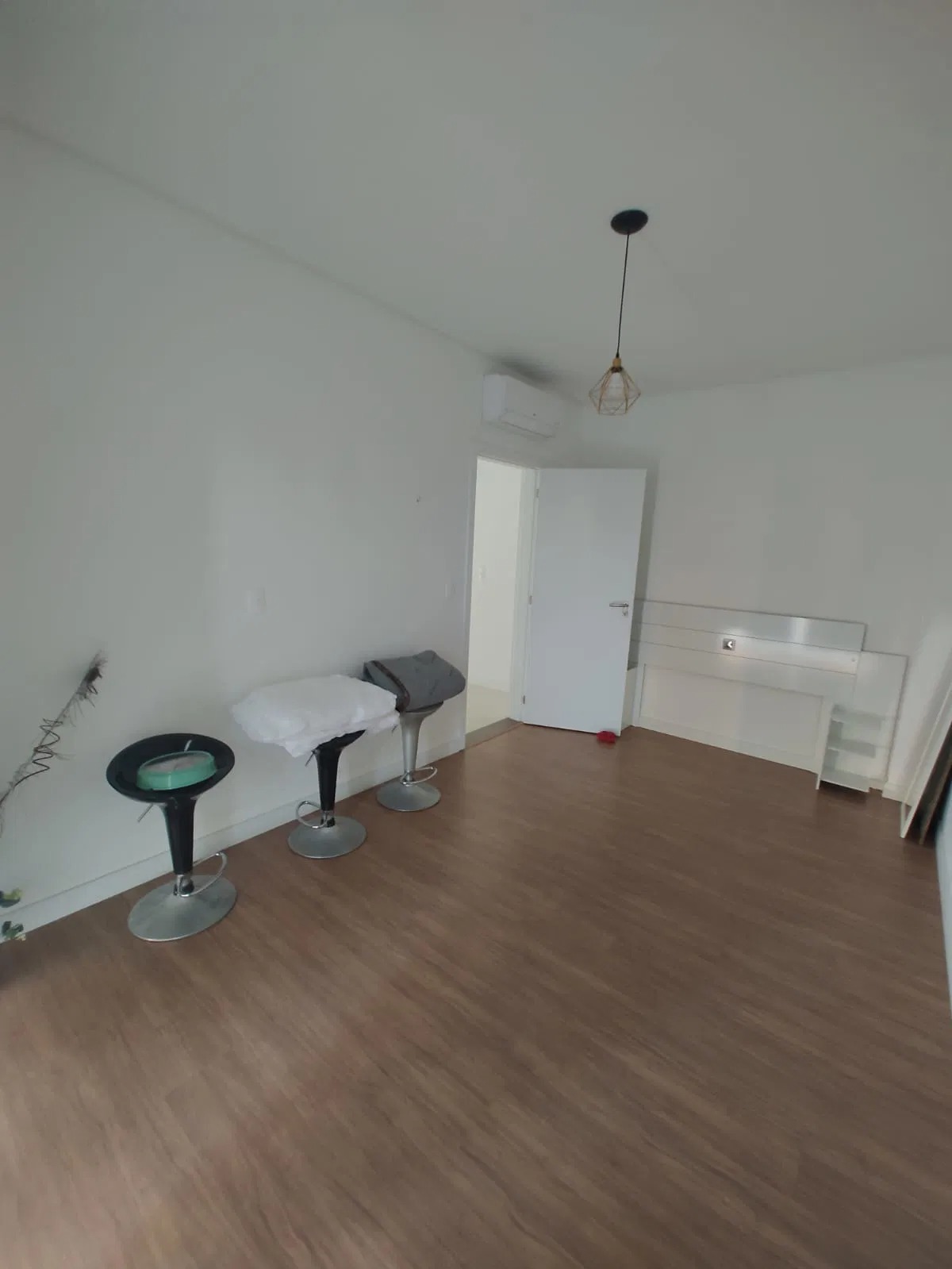 Apartamento à venda com 1 quarto, 171m² - Foto 5