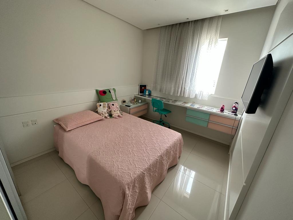 Apartamento à venda com 3 quartos, 118m² - Foto 7