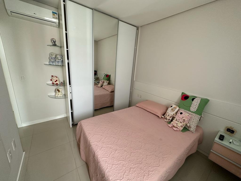 Apartamento à venda com 3 quartos, 118m² - Foto 8