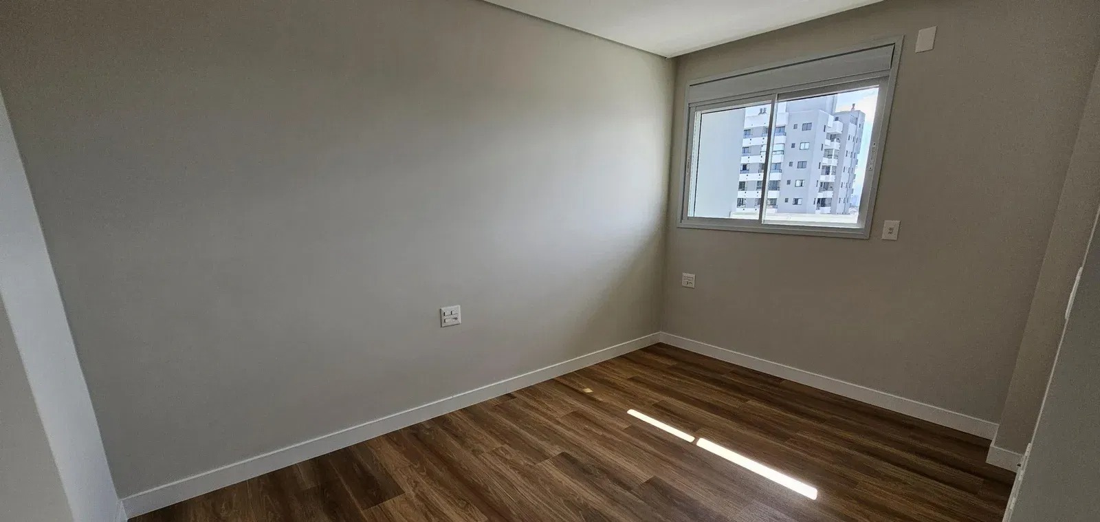 Apartamento à venda com 3 quartos, 106m² - Foto 10