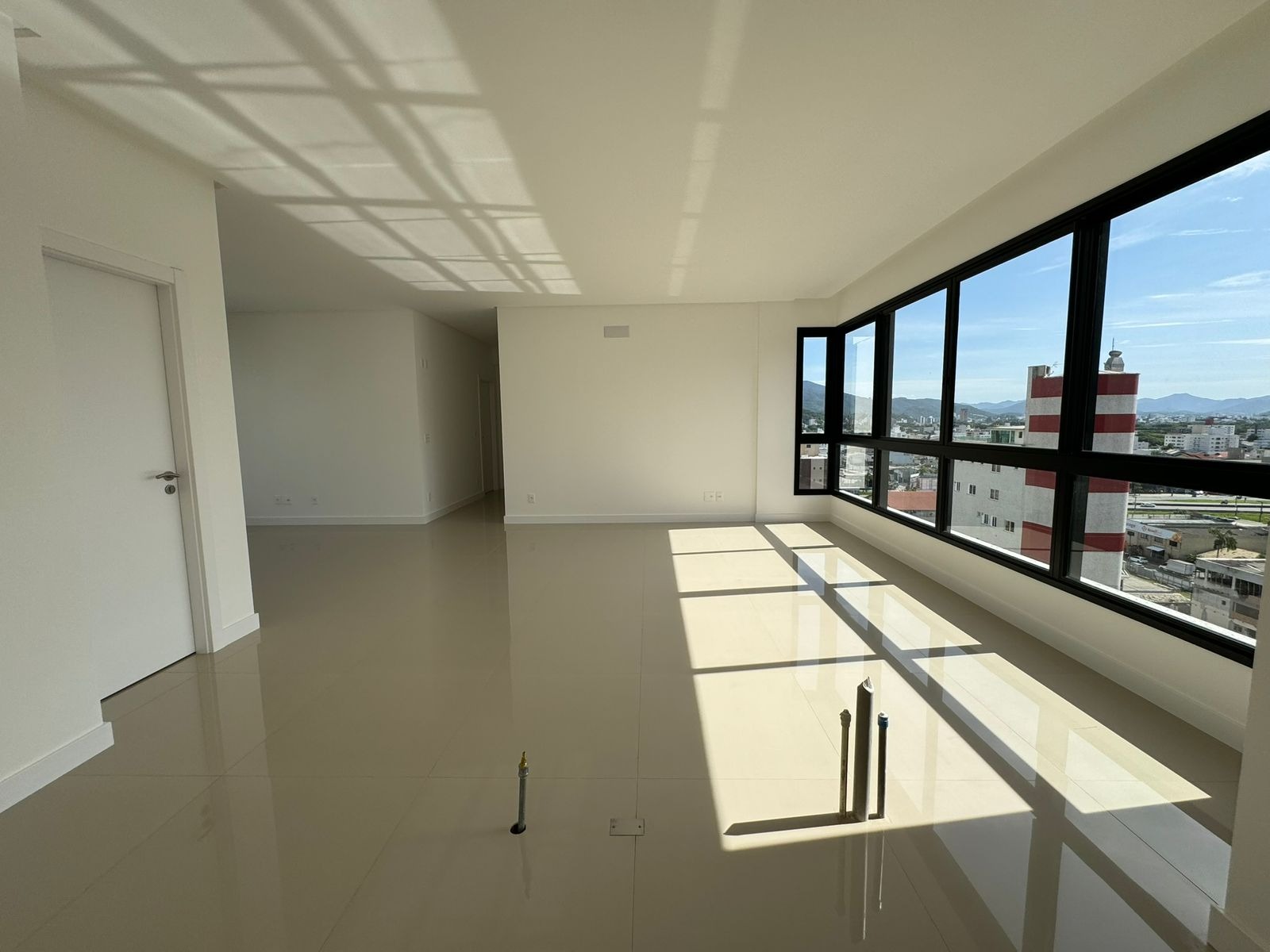 Apartamento à venda com 3 quartos, 130m² - Foto 6