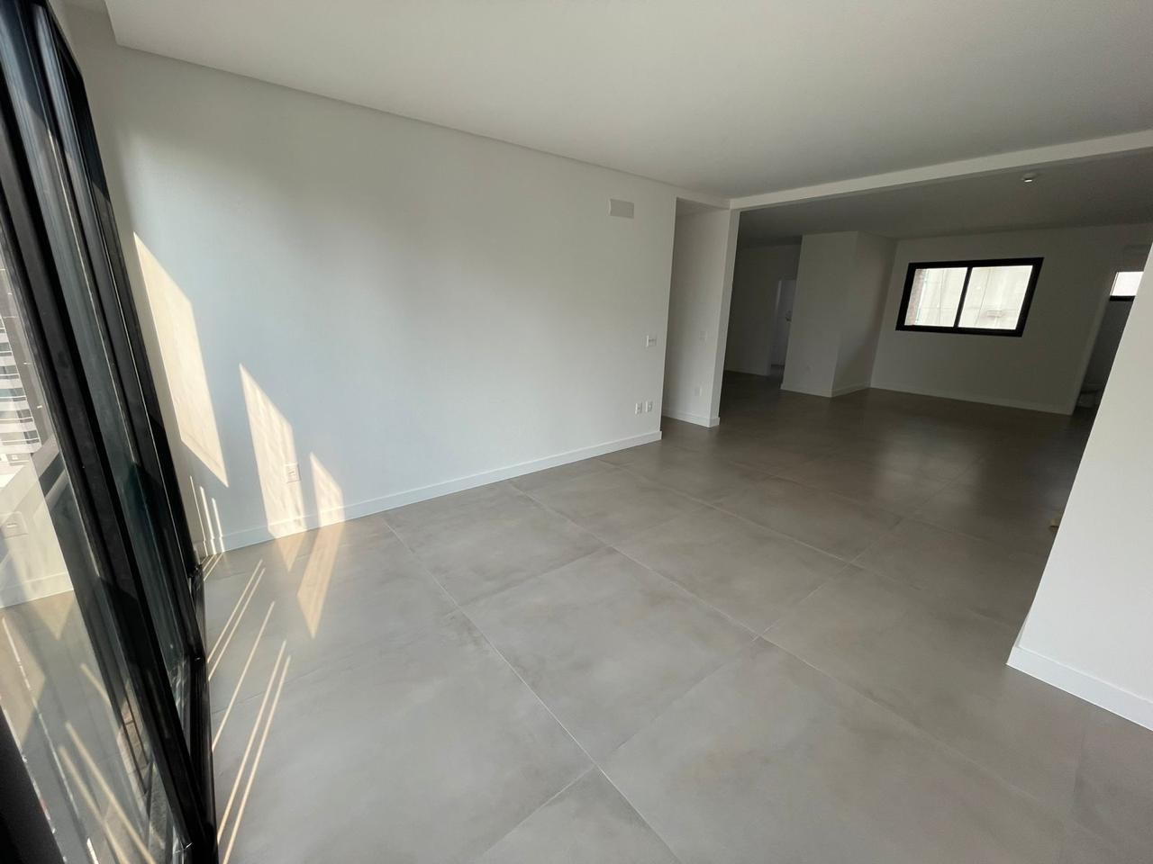 Apartamento à venda com 4 quartos, 149m² - Foto 2