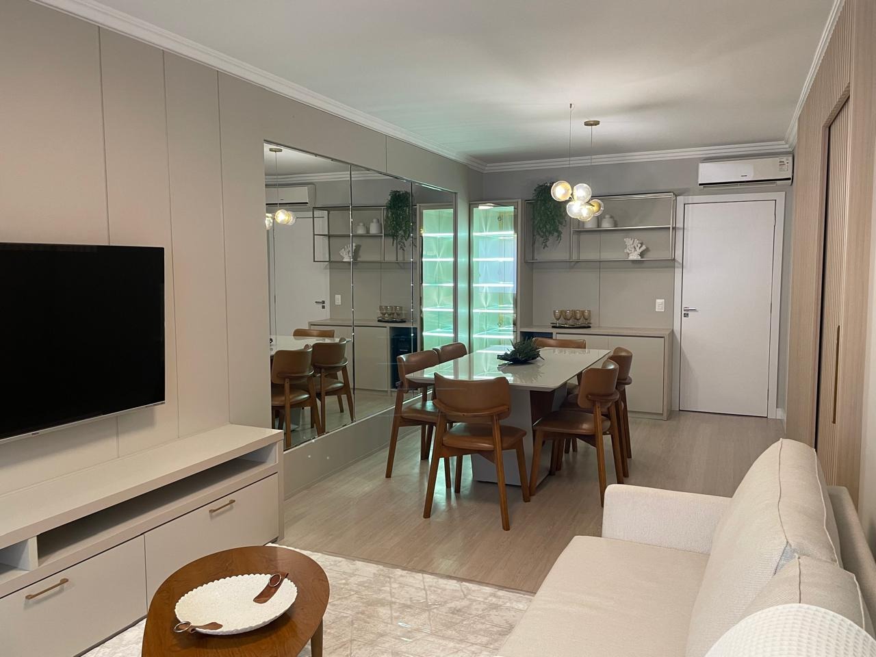 Apartamento à venda com 2 quartos, 90m² - Foto 4