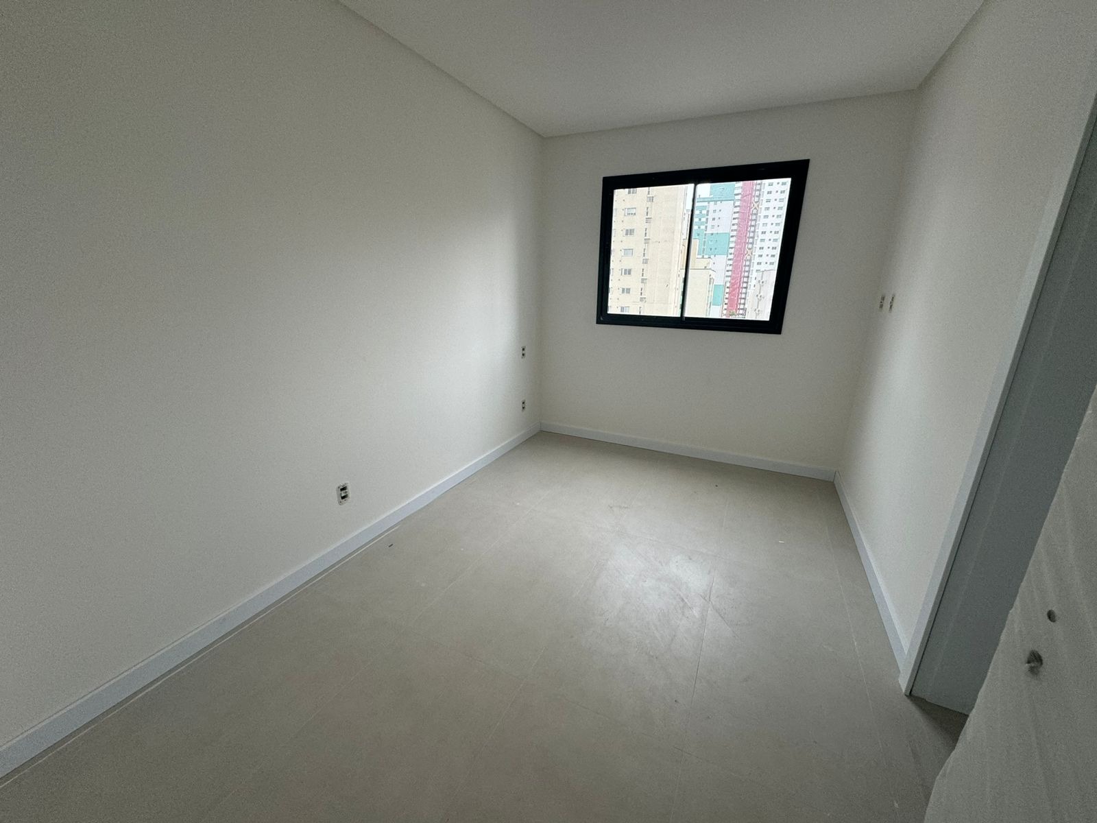 Apartamento à venda com 3 quartos, 115m² - Foto 6