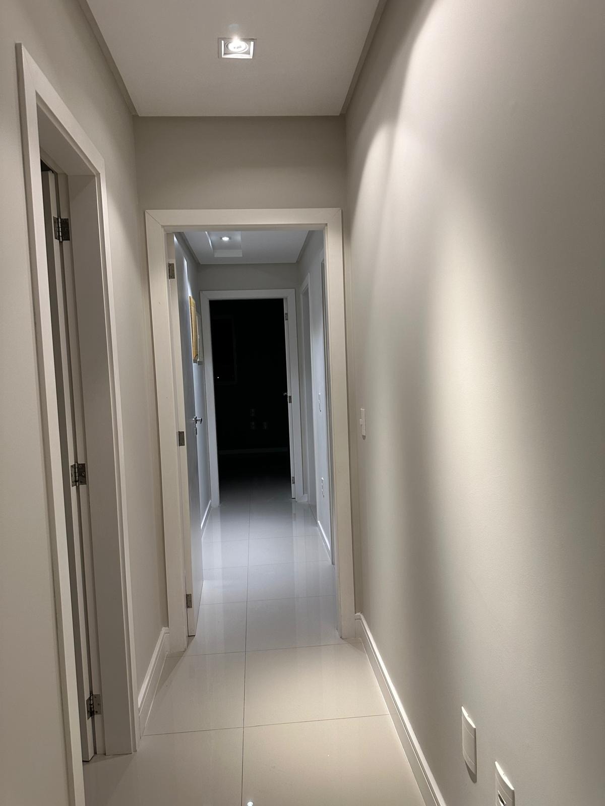 Apartamento para alugar com 3 quartos, 118m² - Foto 10