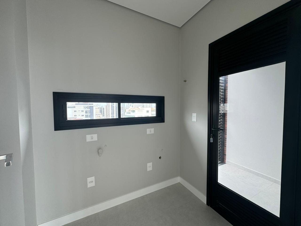 Apartamento à venda com 4 quartos, 135m² - Foto 3