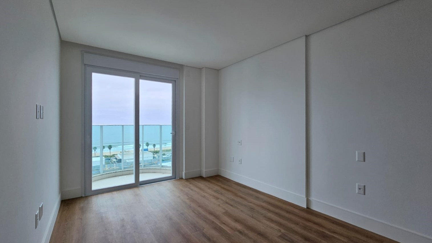 Apartamento à venda com 4 quartos, 205m² - Foto 28