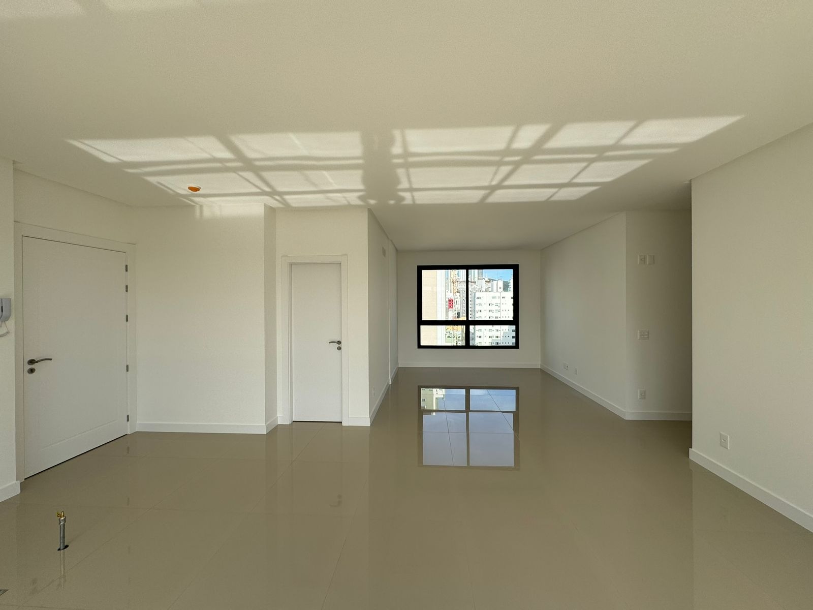 Apartamento à venda com 3 quartos, 130m² - Foto 5