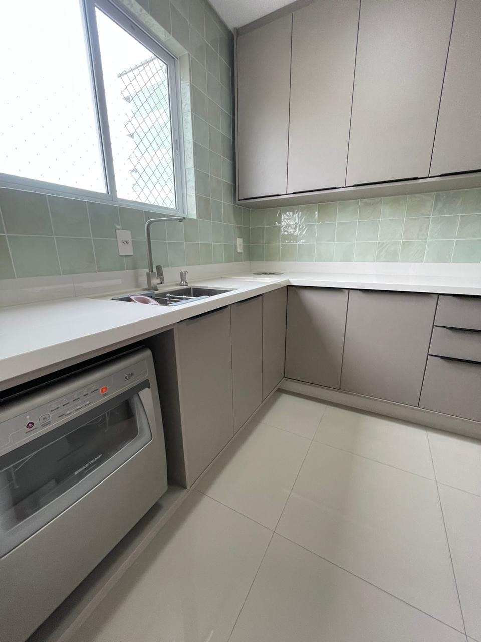 Apartamento à venda com 3 quartos, 118m² - Foto 6