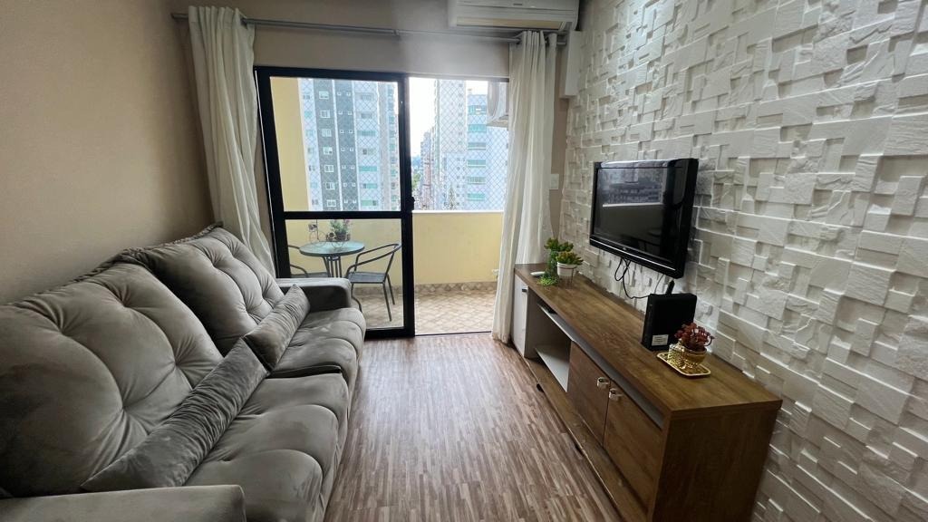 Apartamento à venda com 2 quartos, 75m² - Foto 4