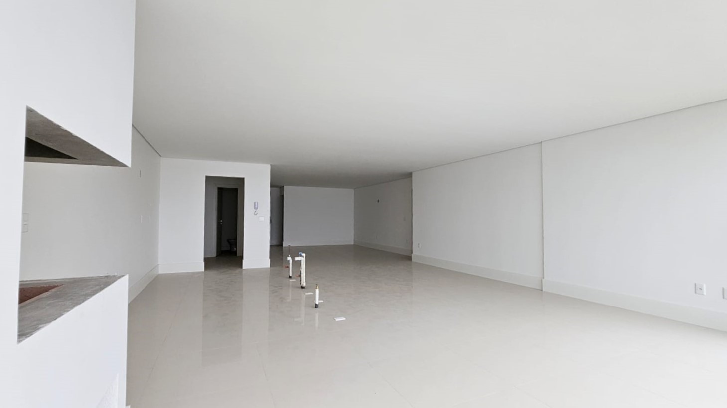 Apartamento à venda com 4 quartos, 205m² - Foto 4