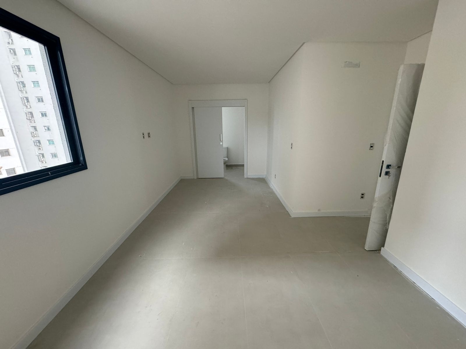 Apartamento à venda com 3 quartos, 115m² - Foto 7