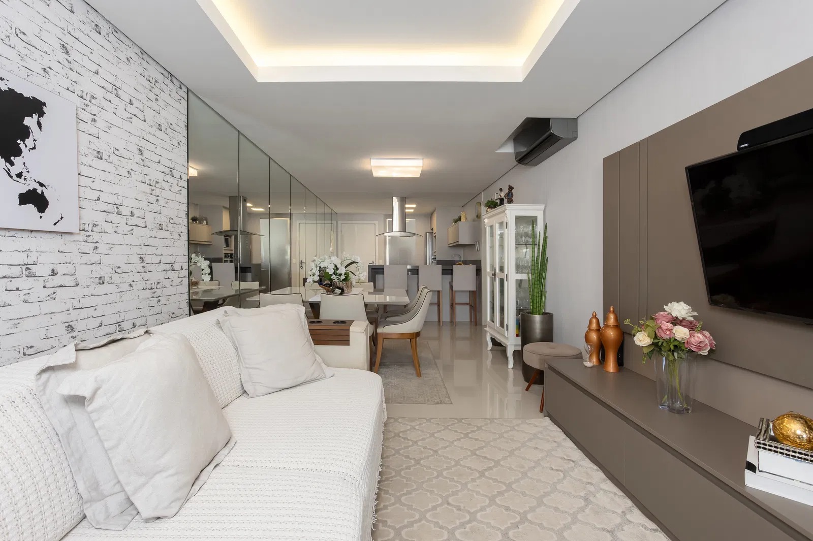 Apartamento à venda com 3 quartos, 110m² - Foto 4