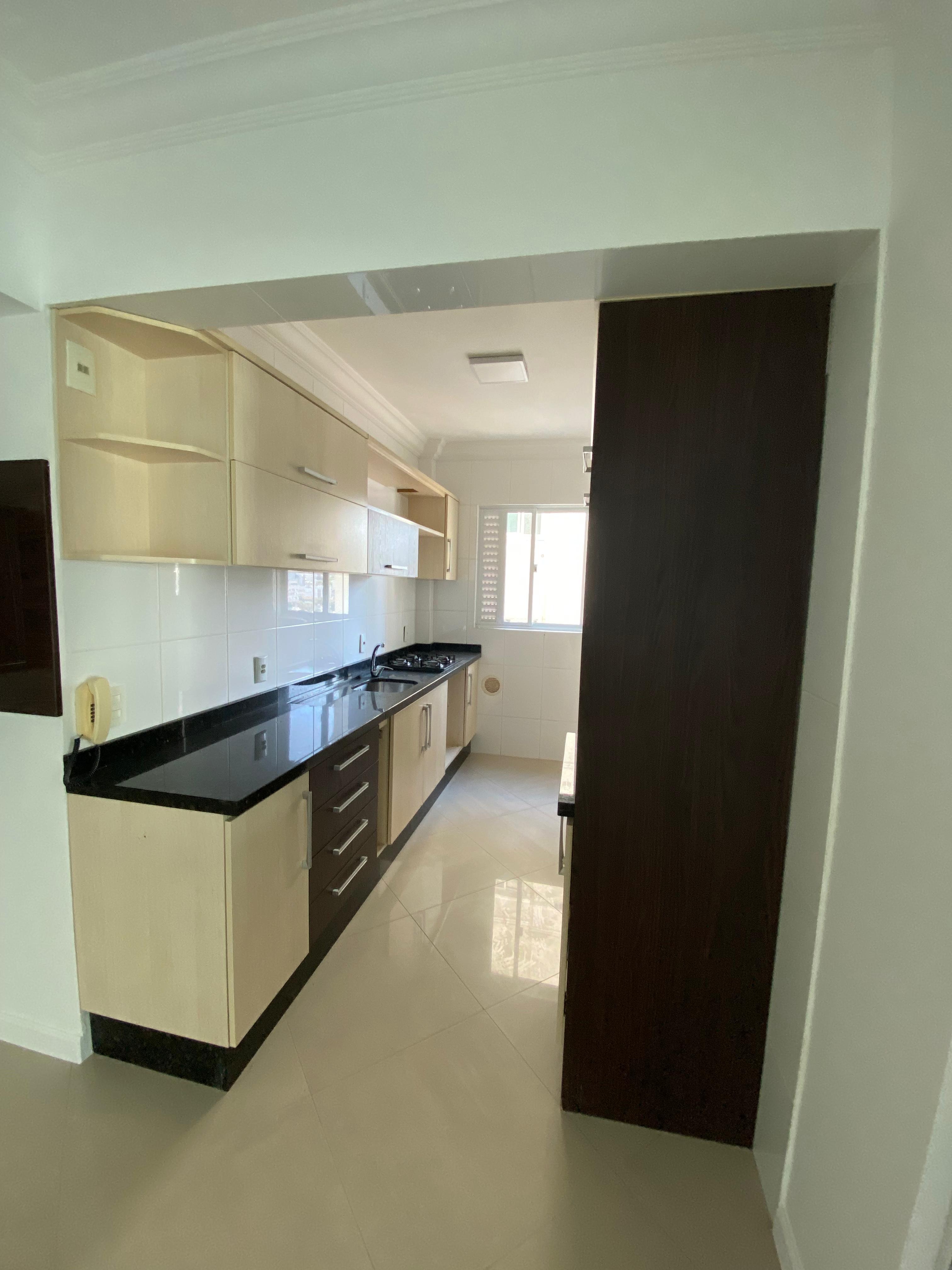 Apartamento à venda com 3 quartos, 98m² - Foto 4