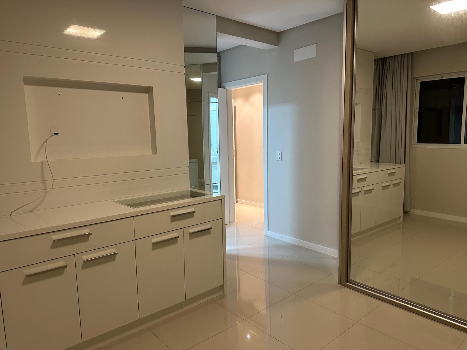 Apartamento para alugar com 3 quartos, 118m² - Foto 12