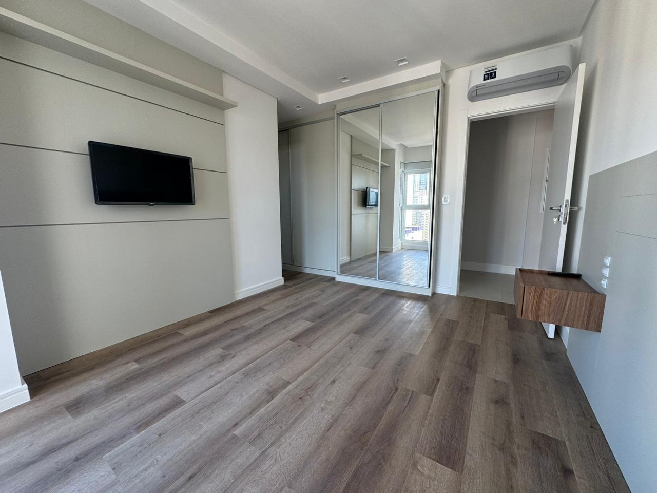 Apartamento à venda com 4 quartos, 163m² - Foto 7