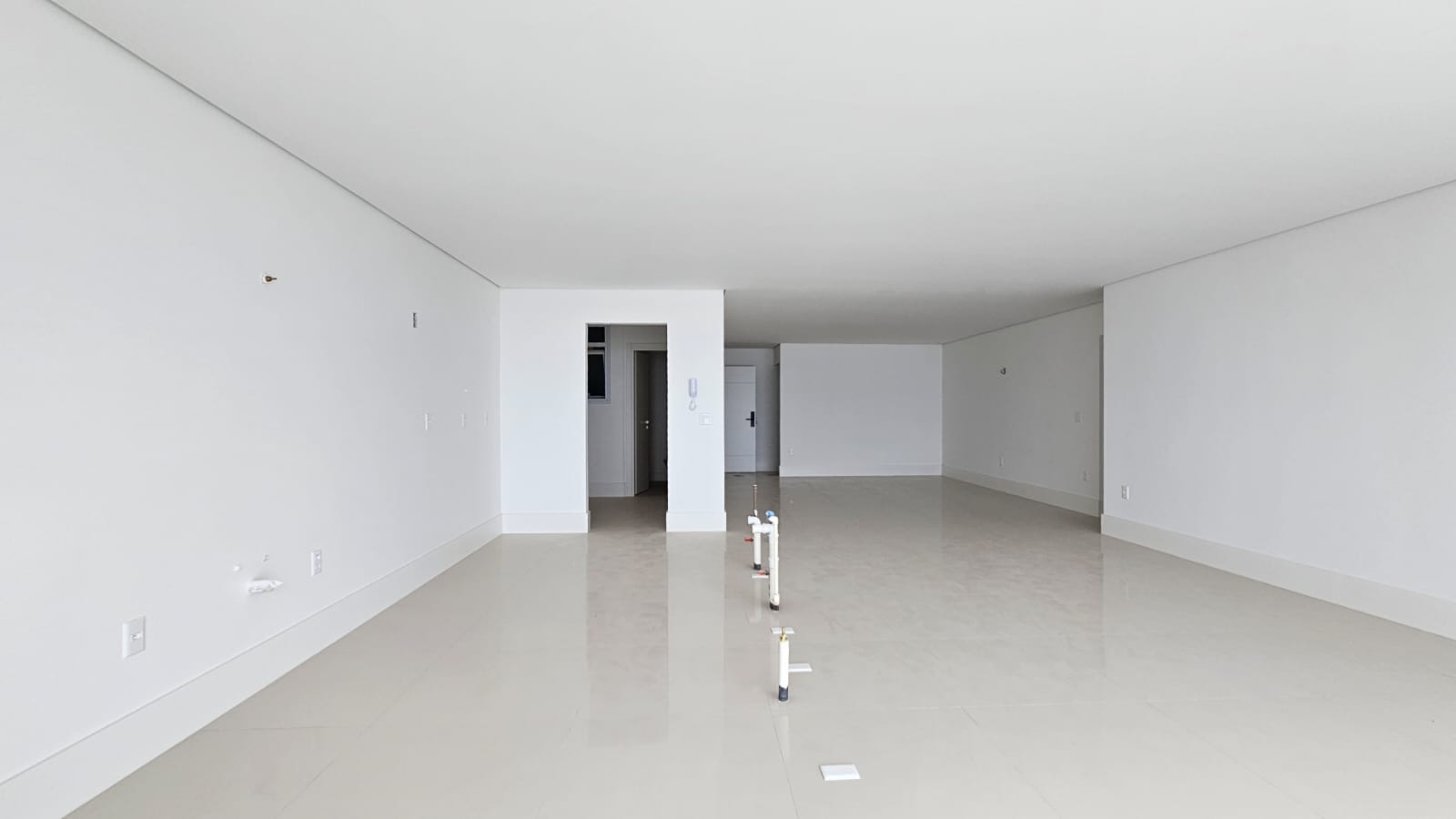 Apartamento à venda com 4 quartos, 205m² - Foto 3