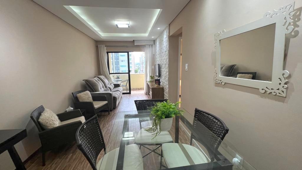 Apartamento à venda com 2 quartos, 75m² - Foto 3