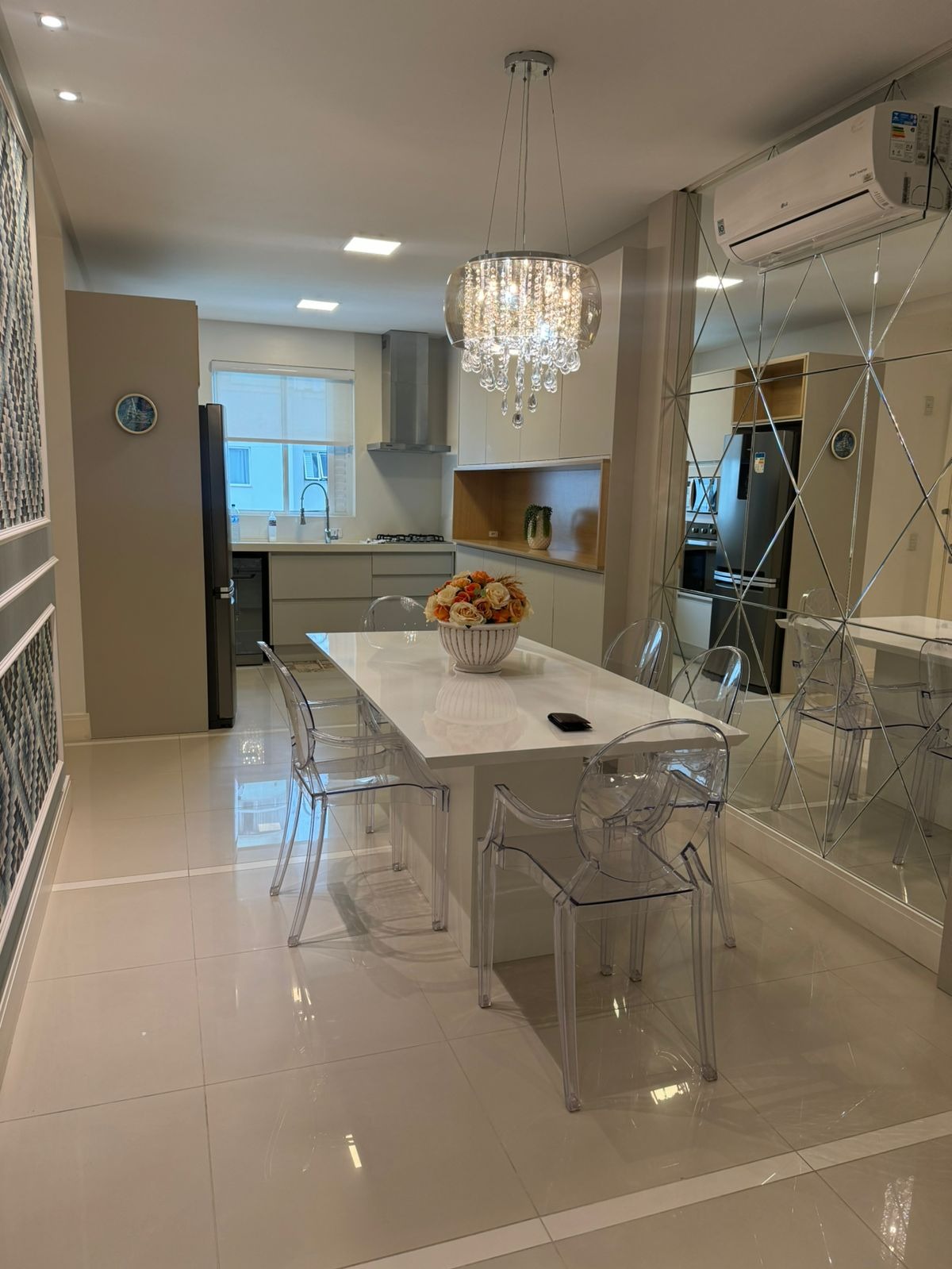 Apartamento à venda e aluguel com 3 quartos, 134m² - Foto 9