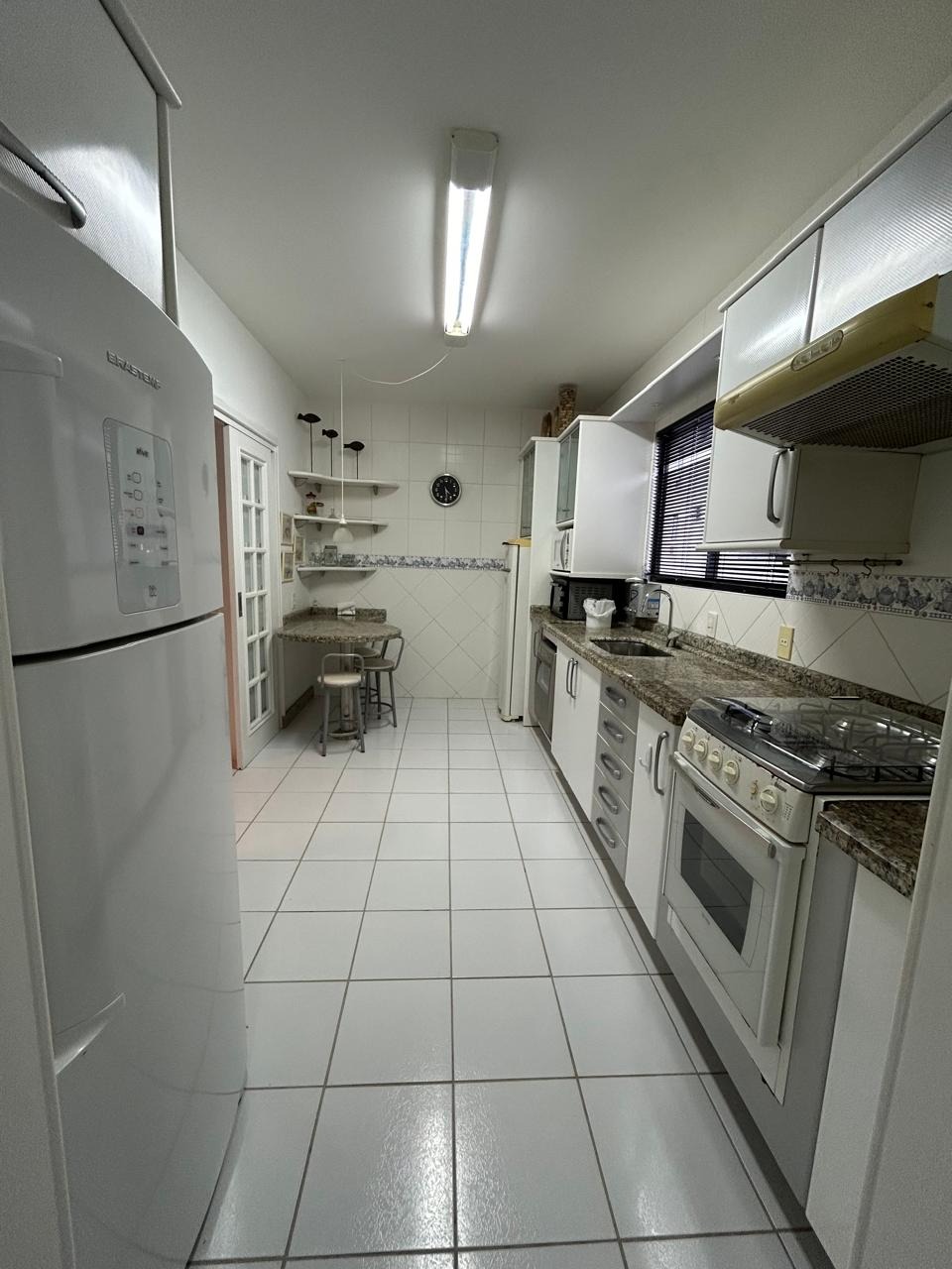 Apartamento à venda com 3 quartos, 142m² - Foto 8