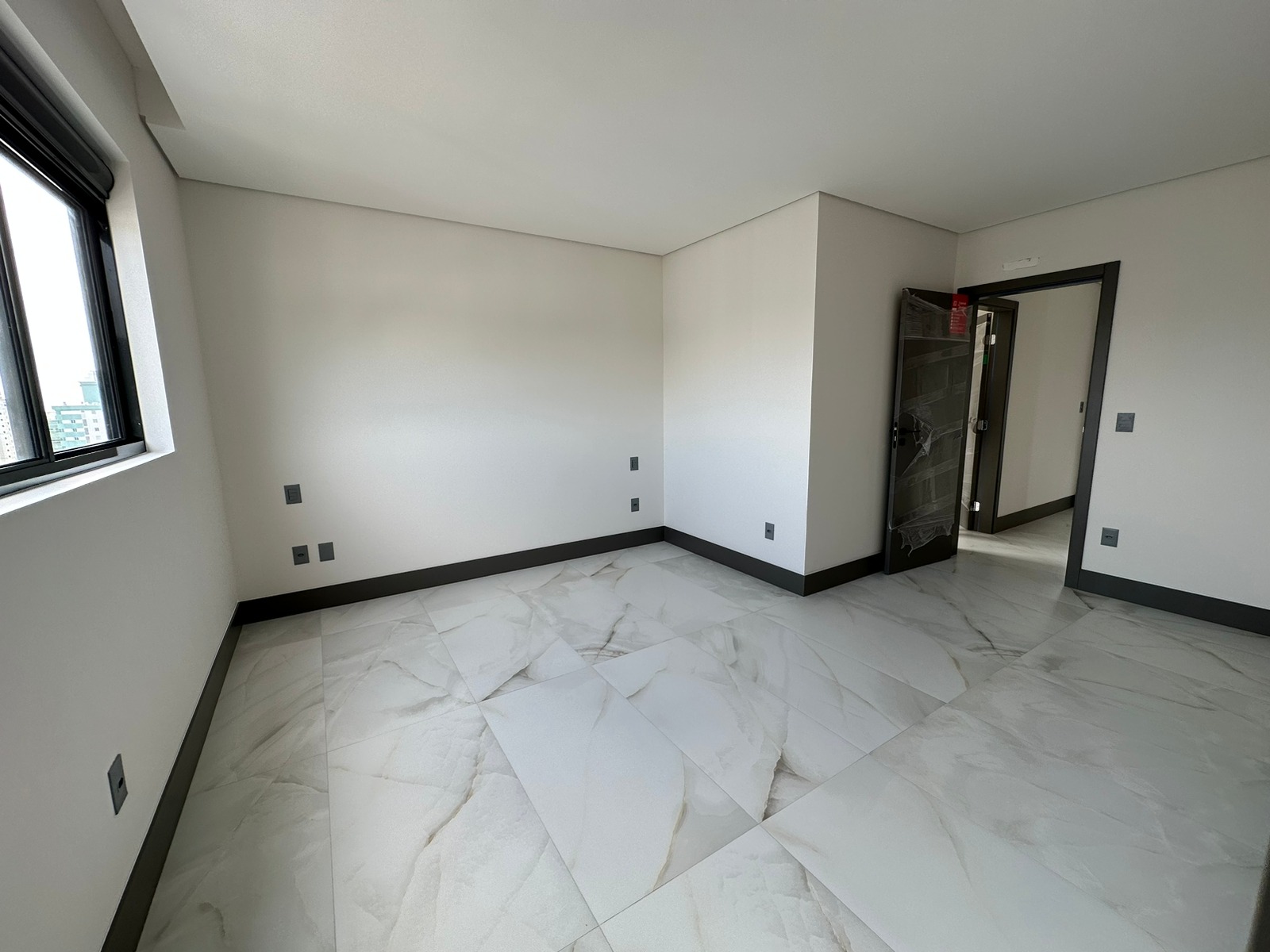 Apartamento à venda com 3 quartos, 135m² - Foto 17