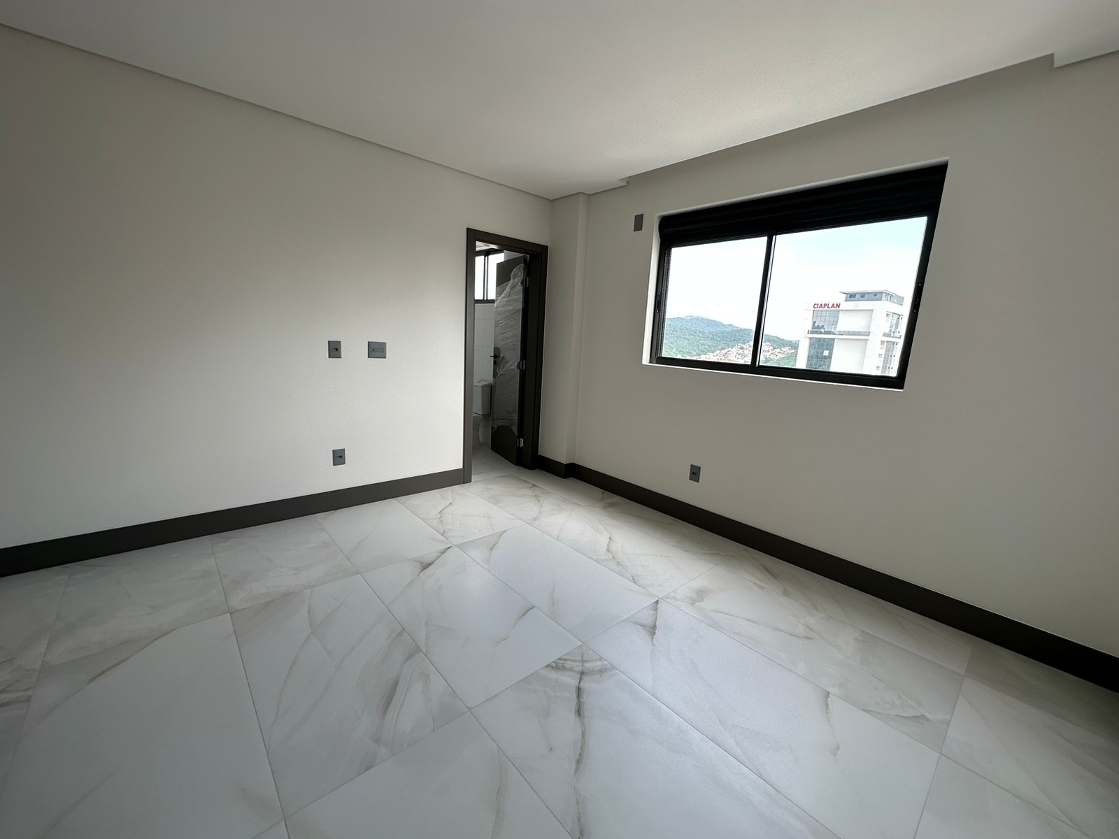 Apartamento à venda com 3 quartos, 135m² - Foto 15