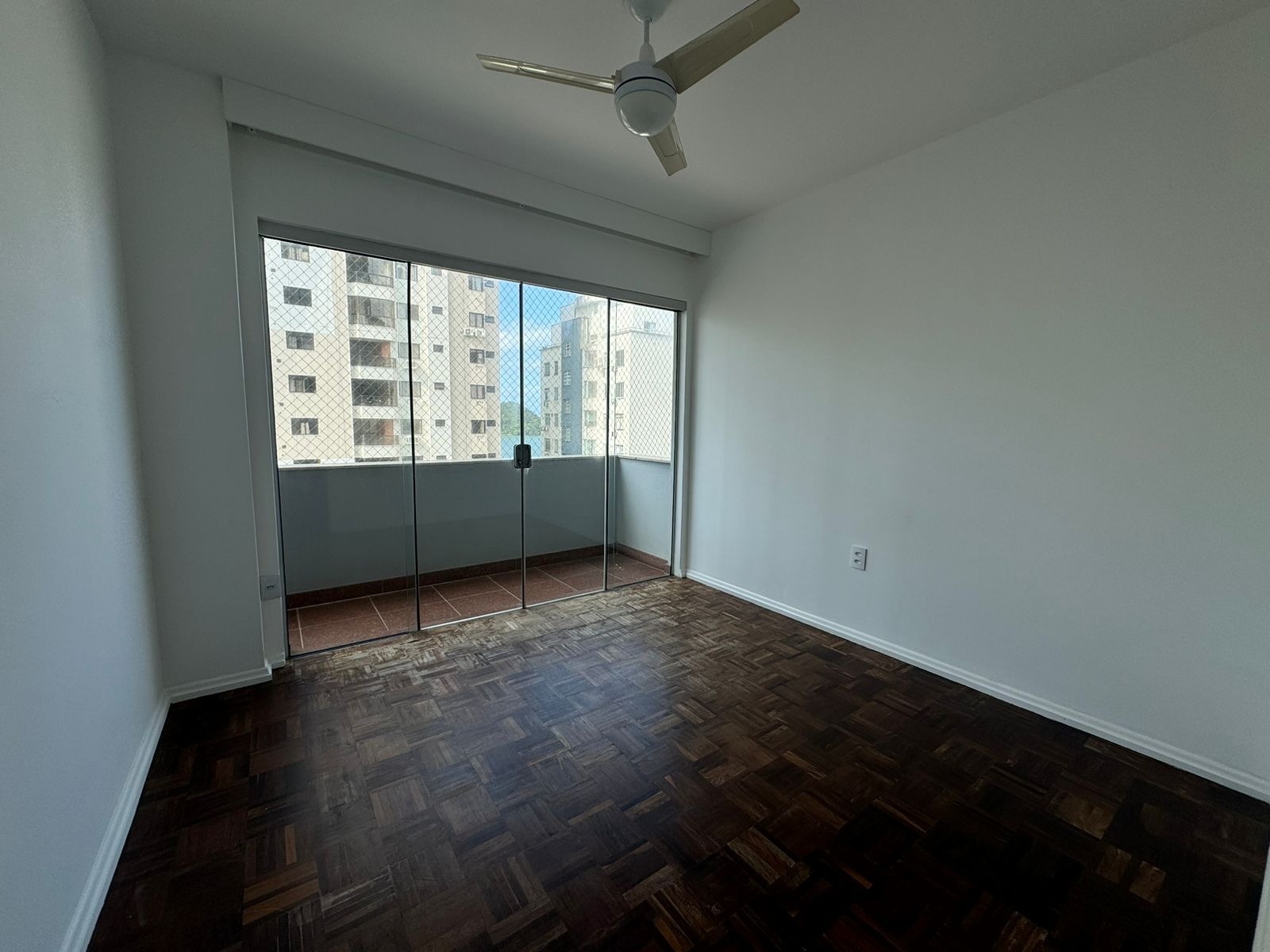 Apartamento para alugar com 4 quartos, 210m² - Foto 17