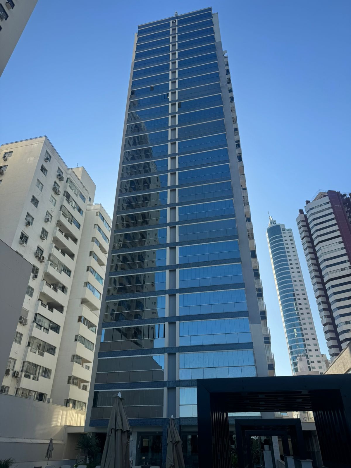 Apartamento à venda com 4 quartos, 210m² - Foto 10