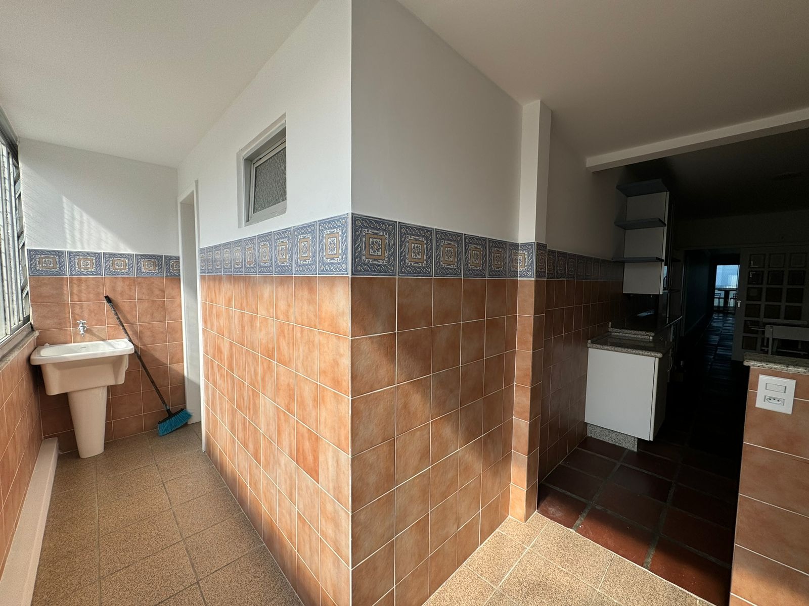 Apartamento para alugar com 4 quartos, 210m² - Foto 9