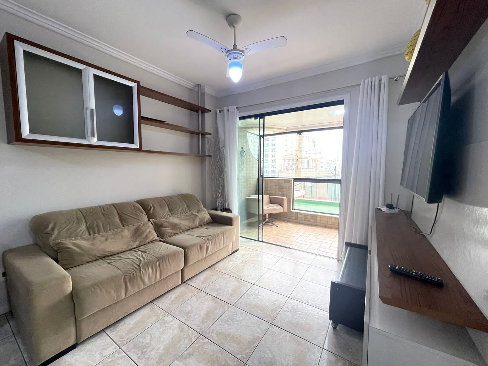 Apartamento à venda com 3 quartos, 126m² - Foto 1