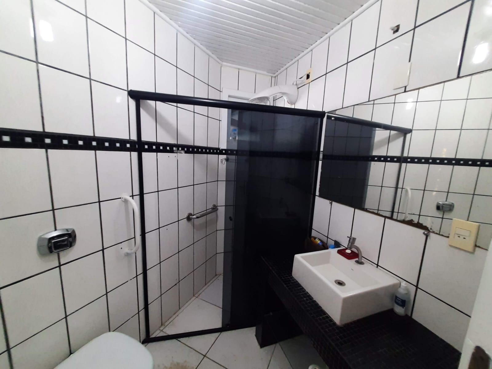 Sobrado à venda com 6 quartos, 376m² - Foto 32