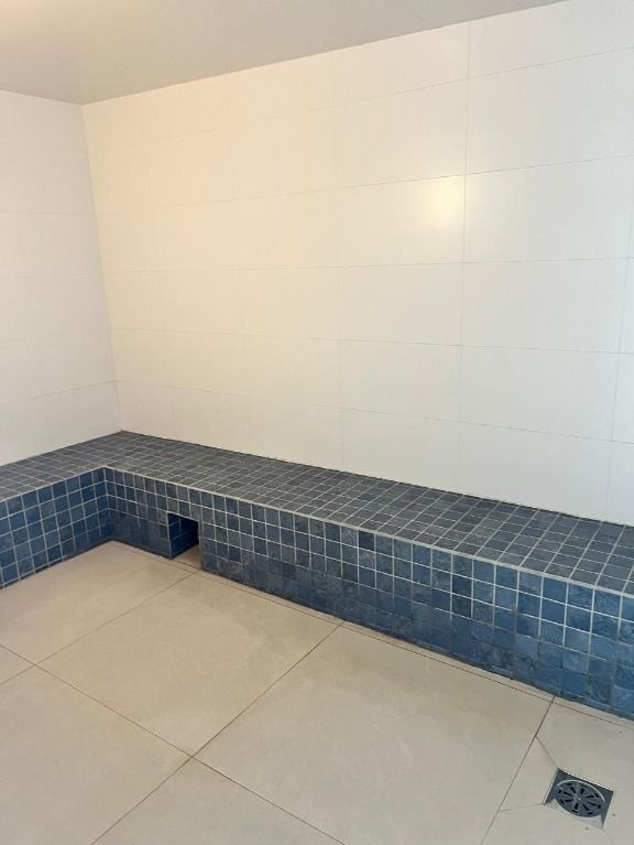 Apartamento para alugar com 4 quartos, 143m² - Foto 27