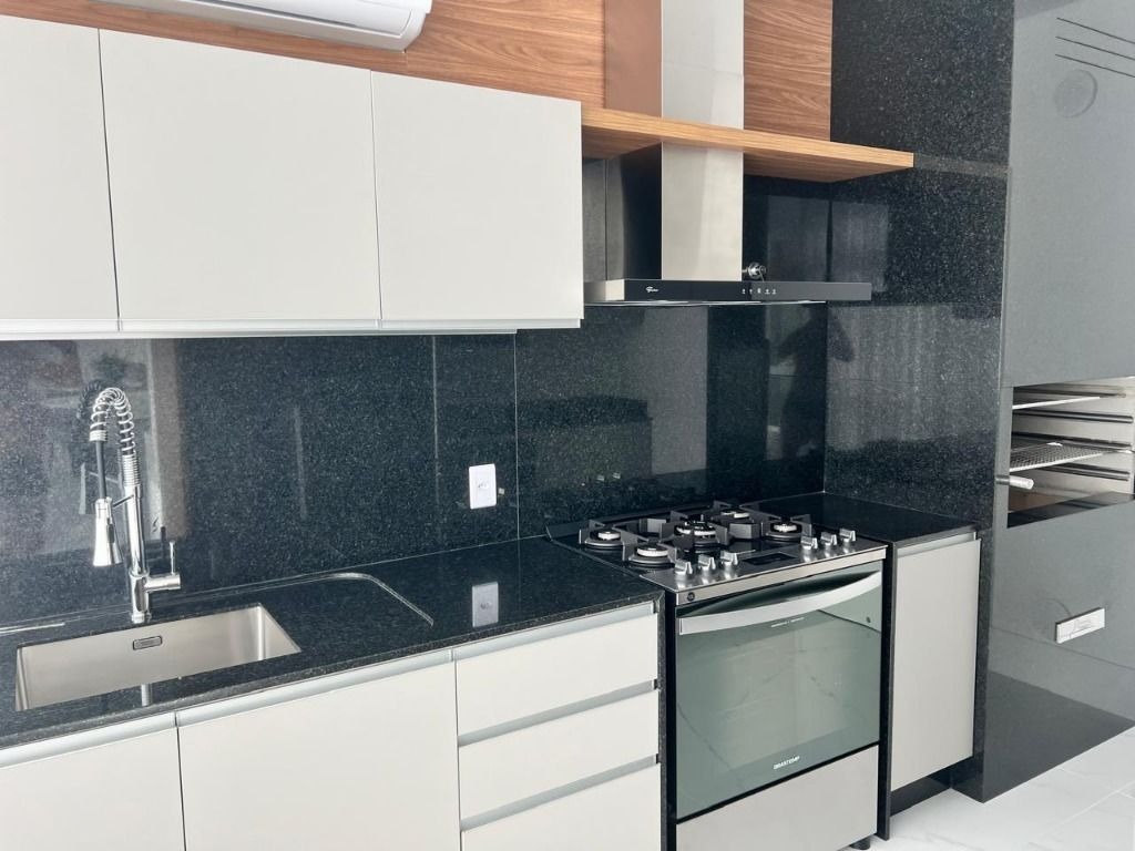 Apartamento à venda com 4 quartos, 238m² - Foto 21