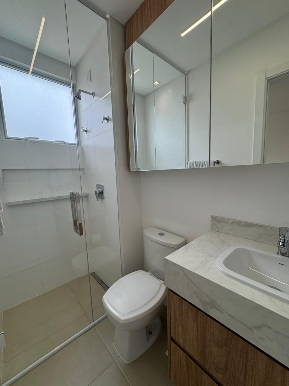 Apartamento para alugar com 4 quartos, 143m² - Foto 10